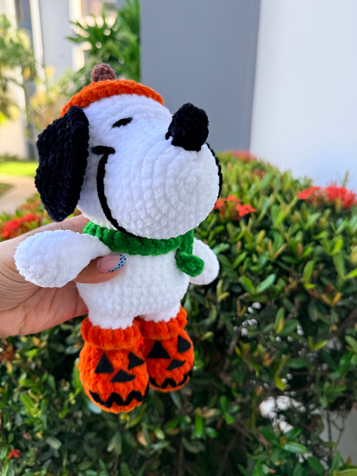 Peluche Perrito Nostálgico con Botas de Calabaza | Amigurumi Hecho a Mano